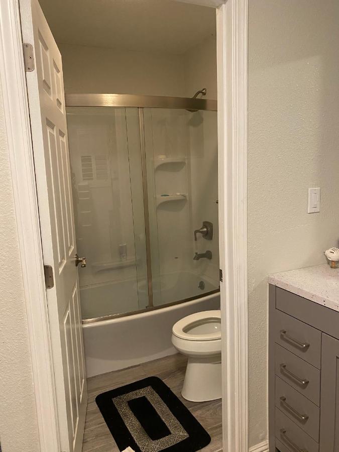 Private Room In Los Angeles With Ac, Strong Wifi, Smart Tv, Work Desk Near Sofi Stadium Exterior foto